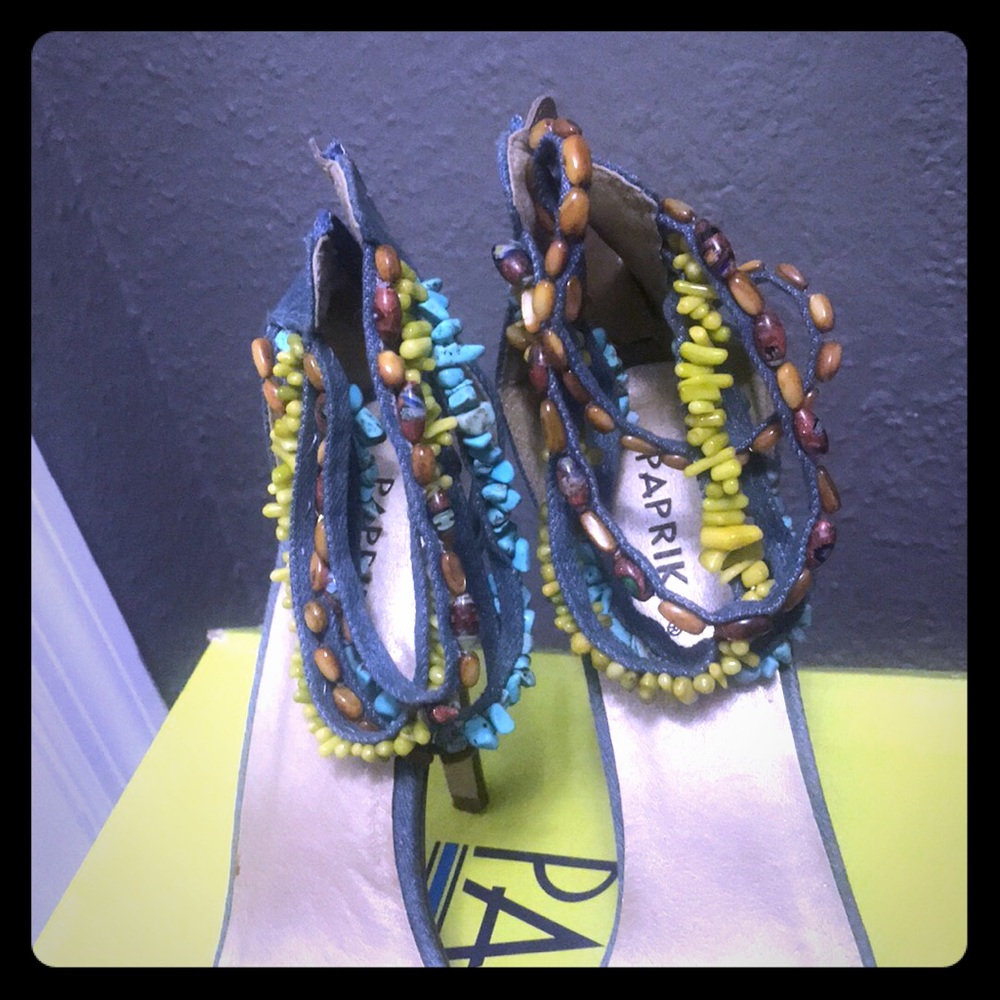Shoe
